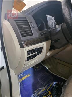 تۆیۆتا لاند کروزەر